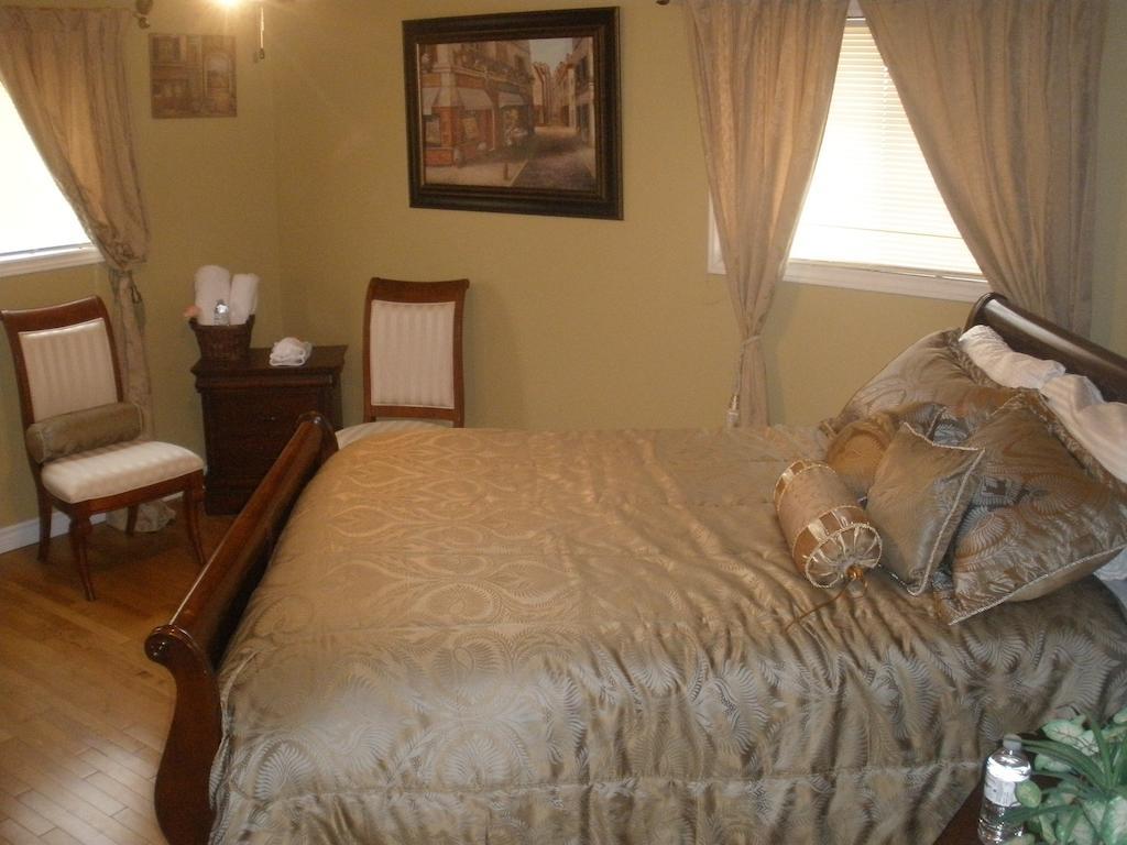 Guesthouse Getaway! Adults Only Amherstburg Exterior foto
